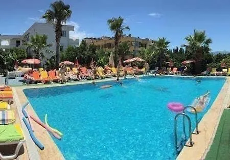 Sun Apartment Marmaris 아파트호텔 *